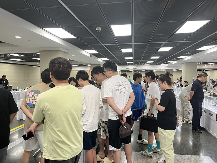 涌藏卡牌嘉年华现场现场交流5.jpg