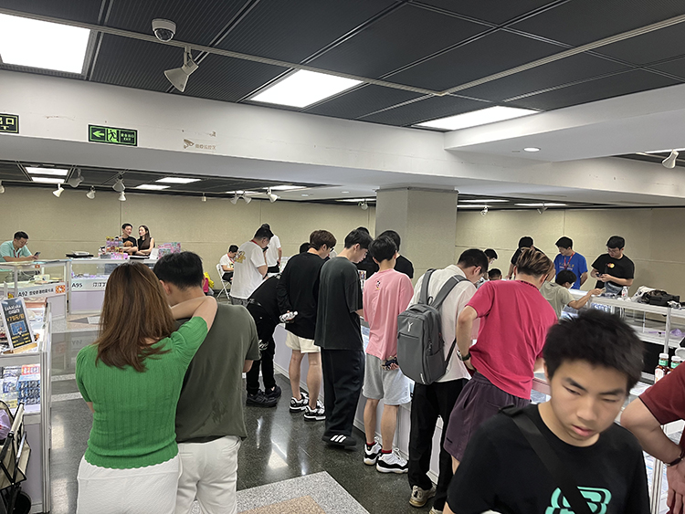 涌藏卡牌嘉年华现场现场交流7.jpg